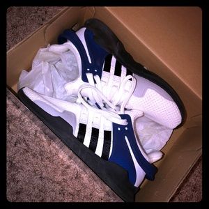 Kids Adidas worn ONCE & outgrown 😩 super cute 😍